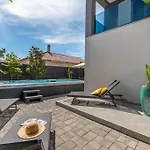 Apartment Ledenko Private Pool & Jacuzzi Biograd Na Moru