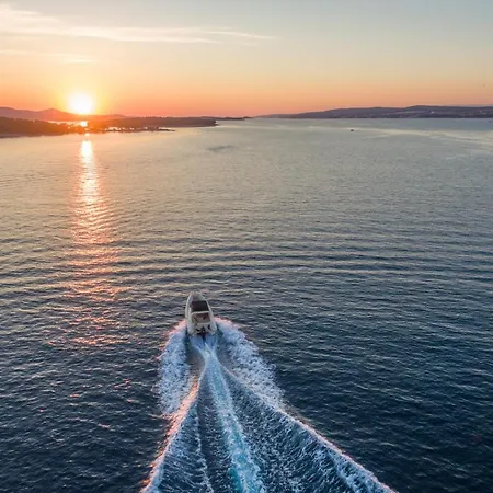 House With Pool Ledenko * Biograd Na Moru