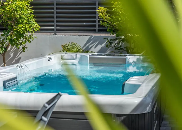Luxury Villa Ledenko Private Pool Jacuzzi Garden