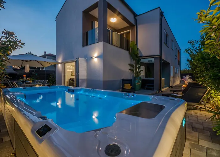 Апартаменты House With Pool Ledenko *