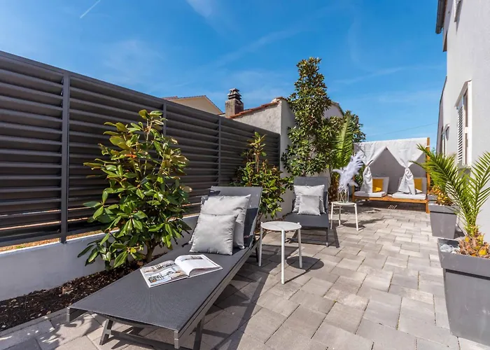 Appartement Luxury Villa Ledenko Private Pool Jacuzzi Garden