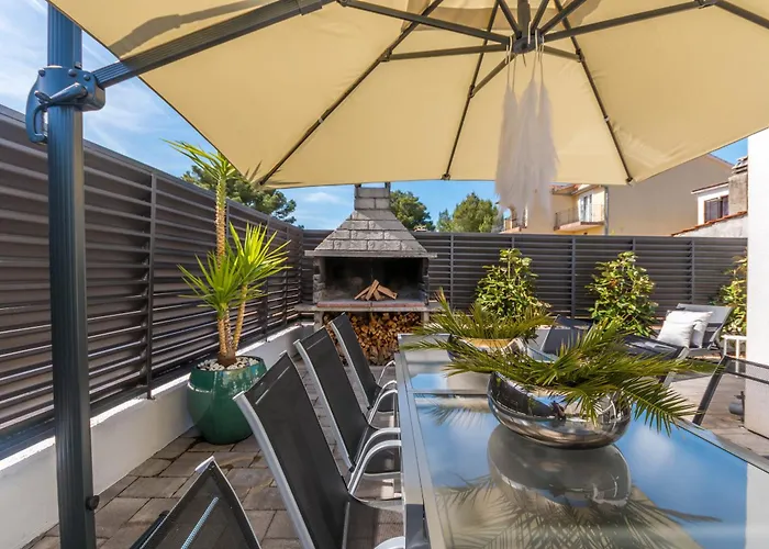 Appartement Luxury Villa Ledenko Private Pool Jacuzzi Garden *