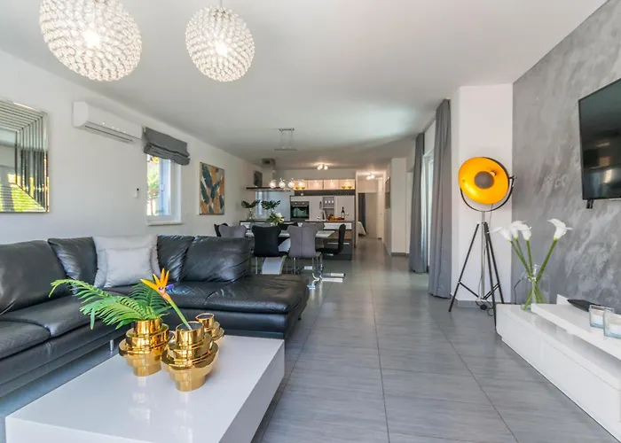Luxury Villa Ledenko Private Pool Jacuzzi Garden * Biograd Na Moru