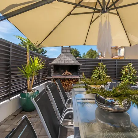 Appartement Luxury Ledenko Private Pool Jacuzzi Garden *