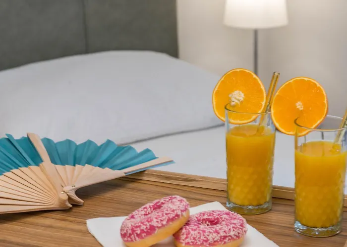 House With Pool Ledenko * 비오그라드나모루